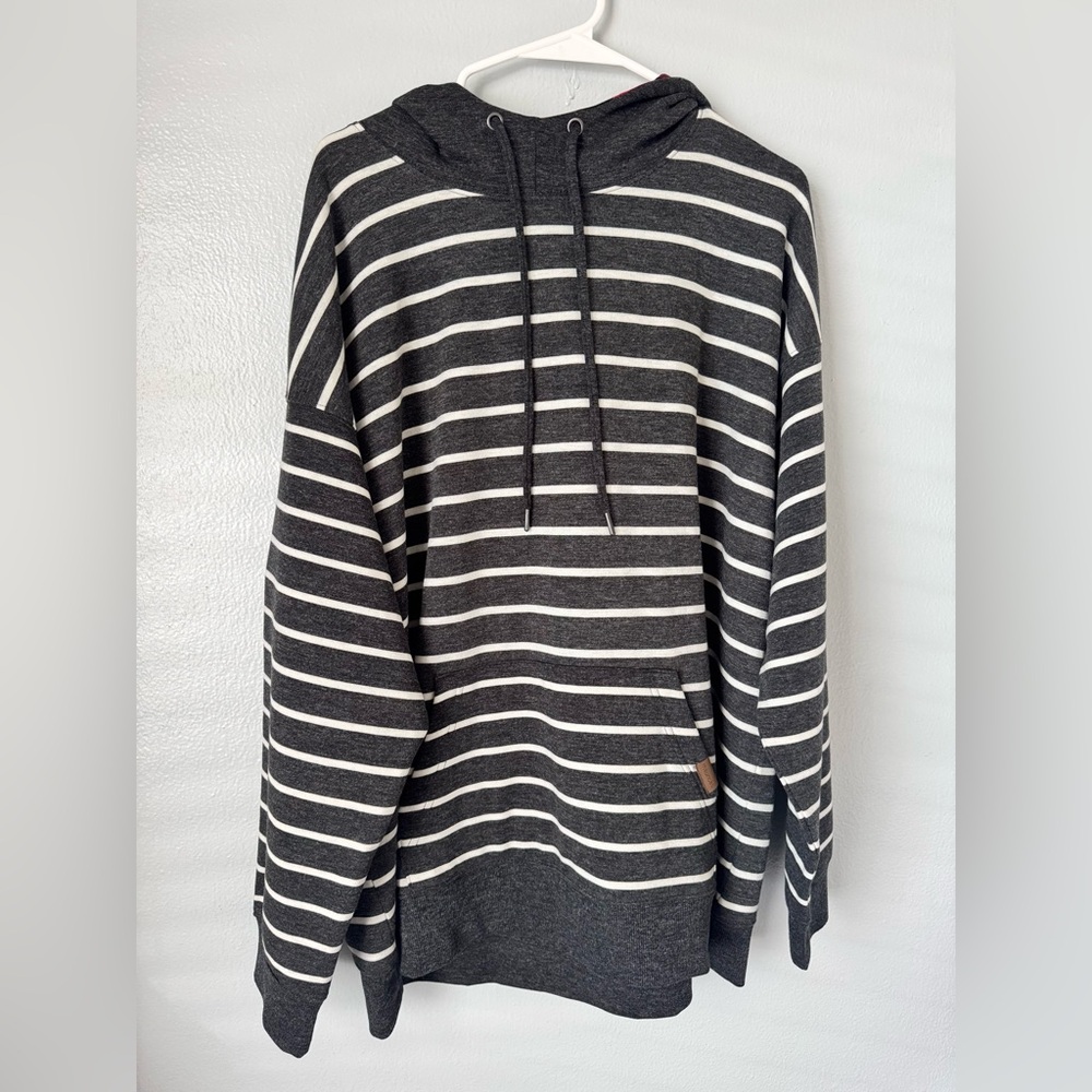 Maurices Striped Hoodie Sweater 1X NWT | Gray White Cozy Pullover